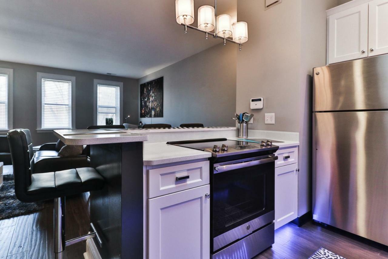 Luxury Apt W/ Spectrum Mood Lighting - Historic Cherokee Street Antique Row Maryland Heights Exterior foto